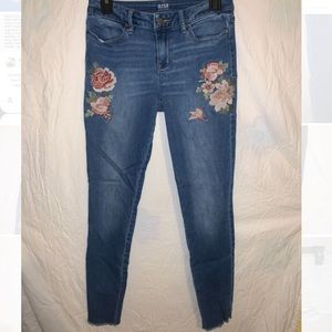 skinny jeans/jeggings